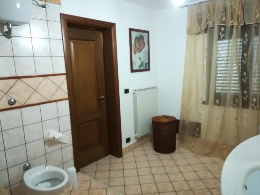 Trilocale La Corte Montaquila Esterno foto